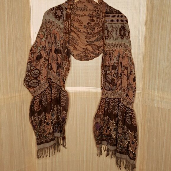Unbranded Womens Neutral Floral Scarf With Embroidery And Fringe - Picture 1 of 3